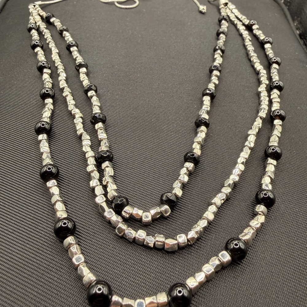 Elegant Black and Silver Beaded Necklace